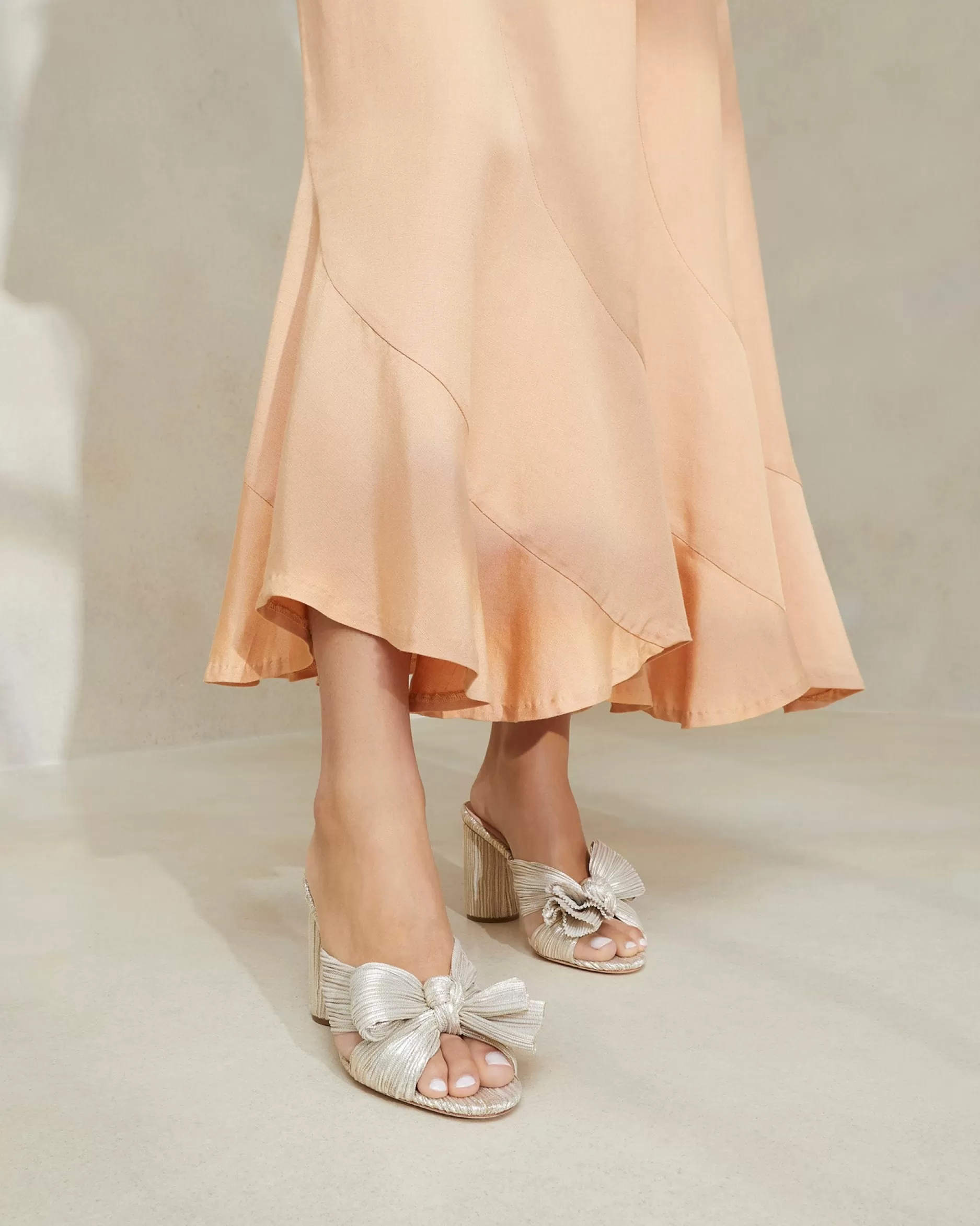 penny_champagne_pleated_bow_heel_19.webp Loeffler Randall Penny Pleated Bow Heel